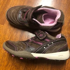 Stride rite Lydia Sneakers